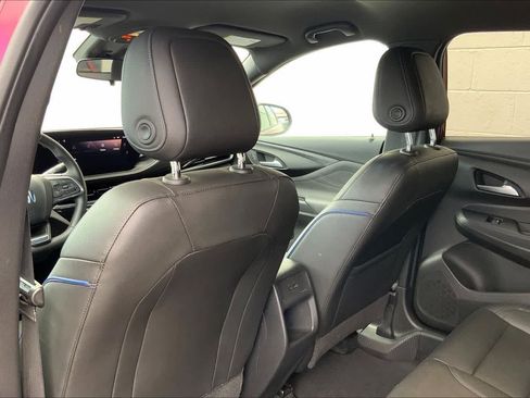 Used 2024 Buick Envista Sport Touring w/ Convenience I Package image 13