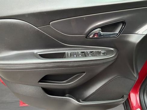 Used 2019 Buick Encore Preferred image 17