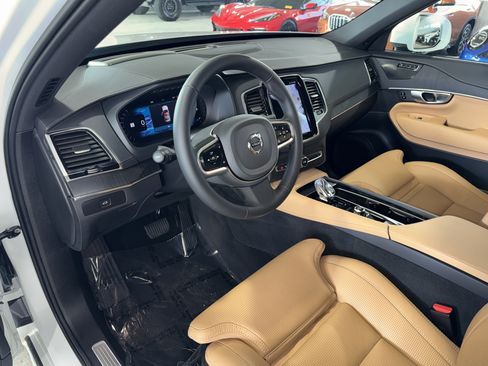 Used 2024 Volvo XC90 B6 Ultimate w/ Protection Package Premier AWD/4WD image 20