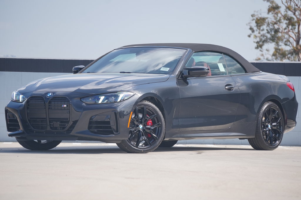 Used 2026 BMW 440i xDrive Convertible w/ Premium Package AWD/4WD image 2