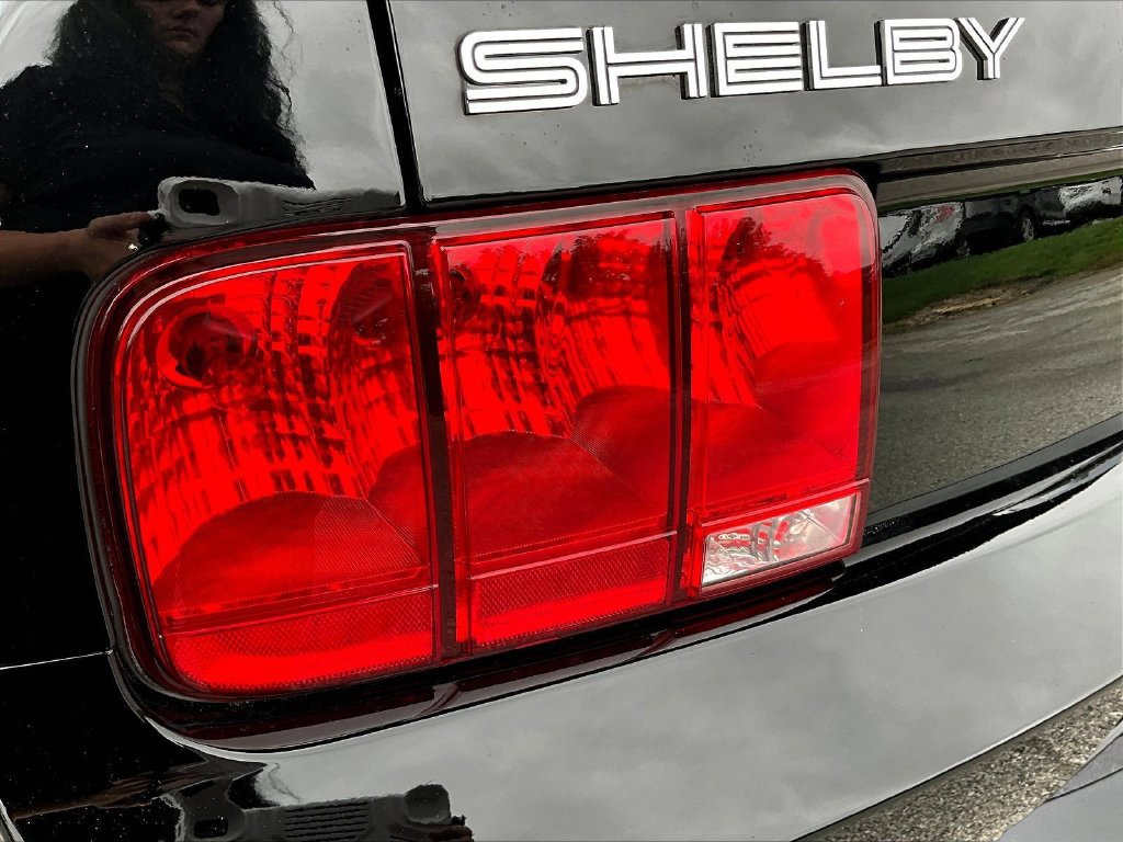 Used 2007 Ford Mustang Shelby GT500 RWD image 23