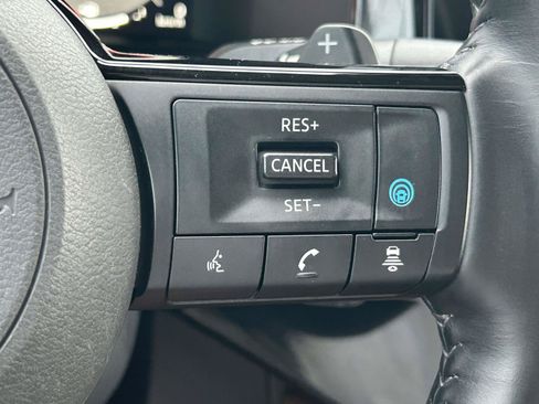 Used 2022 Nissan Pathfinder Platinum w/ Cargo Package AWD/4WD image 23