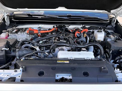 Used 2024 Toyota Tacoma 4x4 Double Cab Hybrid image 9