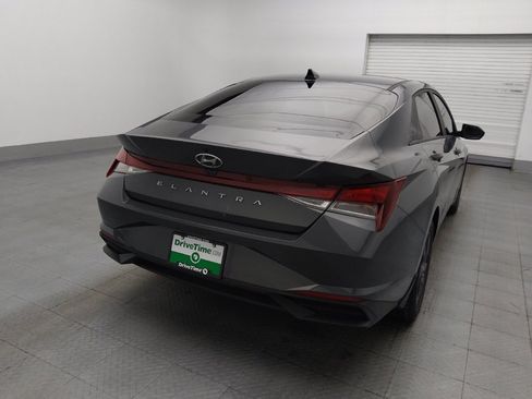 Used 2023 Hyundai Elantra SEL w/ Cargo Package FWD image 7