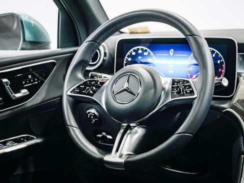 Used 2026 Mercedes-Benz GLC 300 image 15