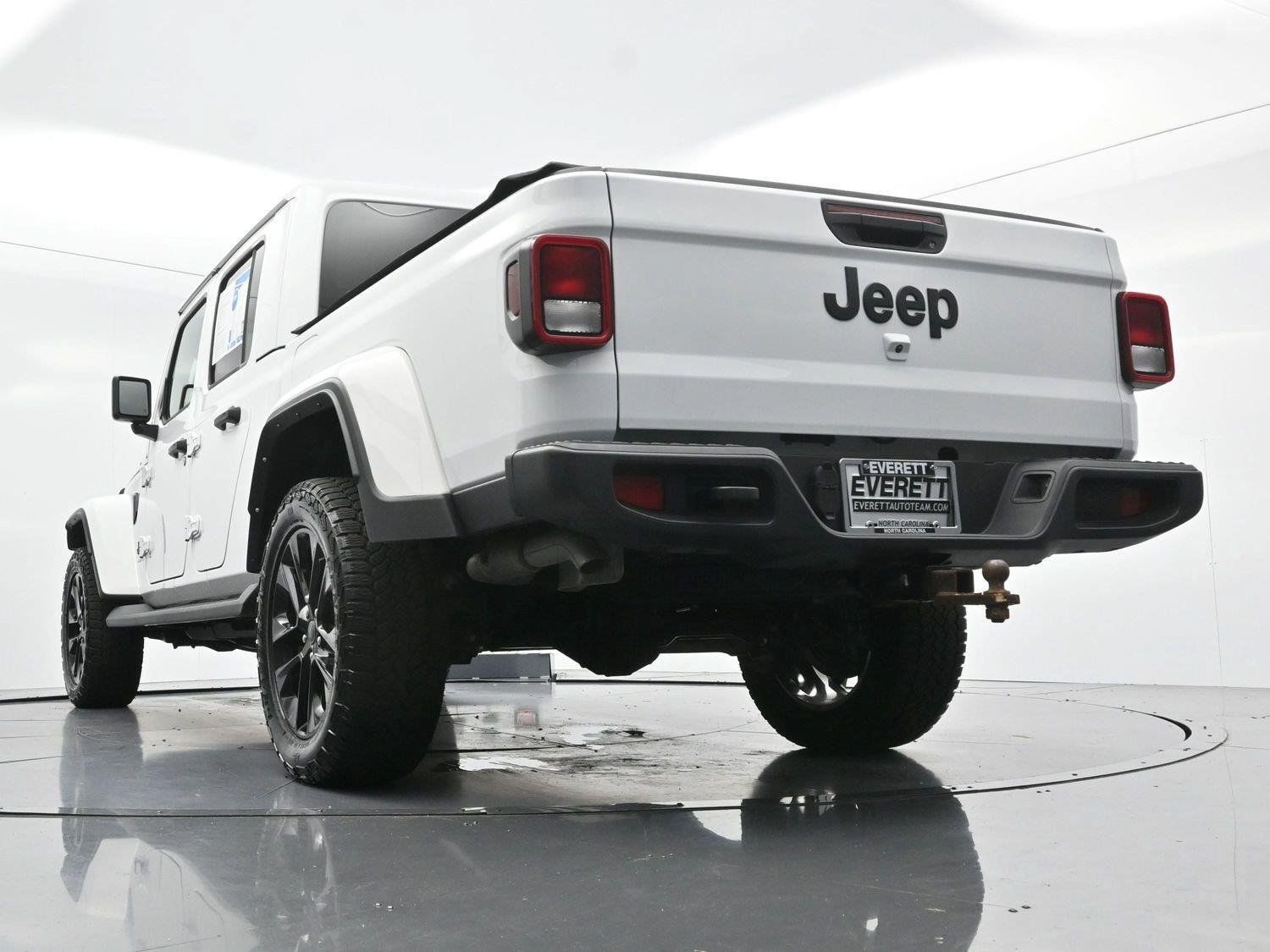 Used 2025 Jeep Gladiator Sport AWD/4WD image 45