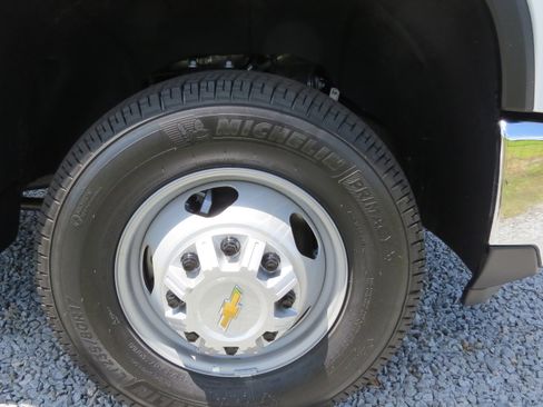 Used 2025 Chevrolet Silverado 3500 W/T w/ WT Convenience Package image 7