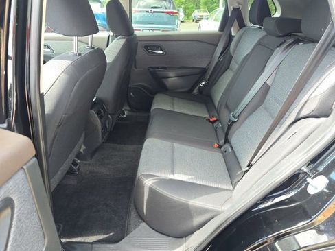 Used 2023 Nissan Rogue SV AWD/4WD image 12