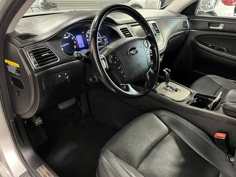 Used 2012 Hyundai Genesis 3.8 w/ Premium Pkg RWD image 19