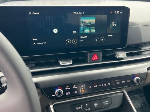 New 2026 Kia Carnival FWD image 21