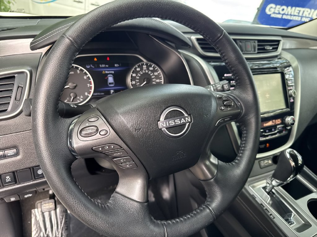 Certified 2023 Nissan Murano SV w/ SV Midnight Edition Package AWD/4WD image 14