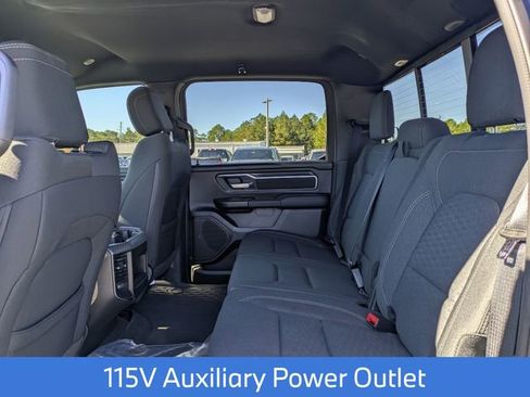 New 2026 RAM 1500 4x4 Crew Cab image 24