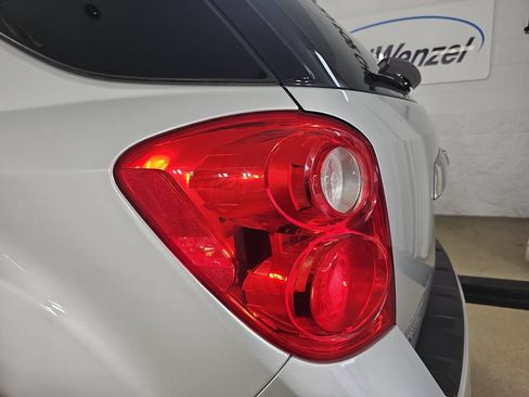 Used 2015 Chevrolet Equinox LT w/ Chrome Appearance Package AWD/4WD image 41