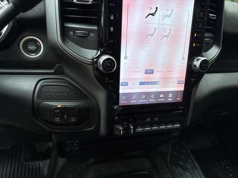 New 2026 RAM 3500 Tradesman AWD/4WD image 32