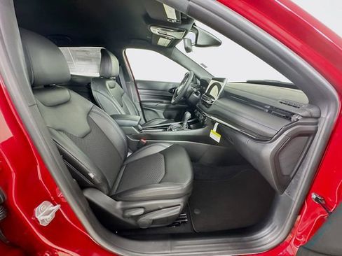 New 2026 Jeep Compass Latitude image 27