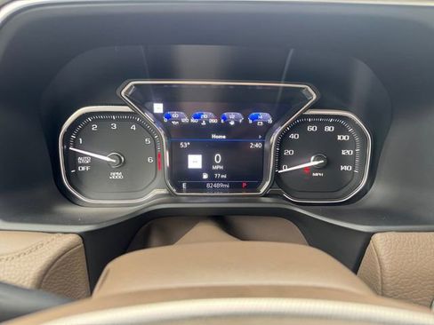 Used 2021 GMC Yukon Denali w/ Denali Premium Package image 10