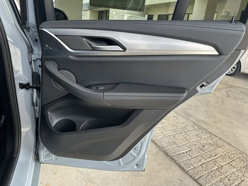 Used 2024 BMW X4 M40i w/ Premium Package image 34