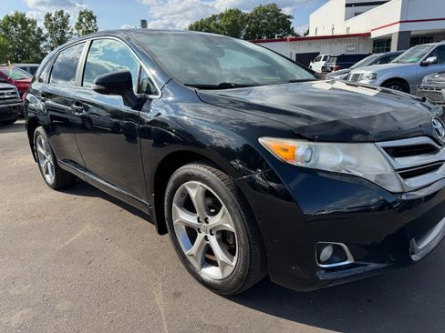 Used 2013 Toyota Venza LE AWD/4WD image 12