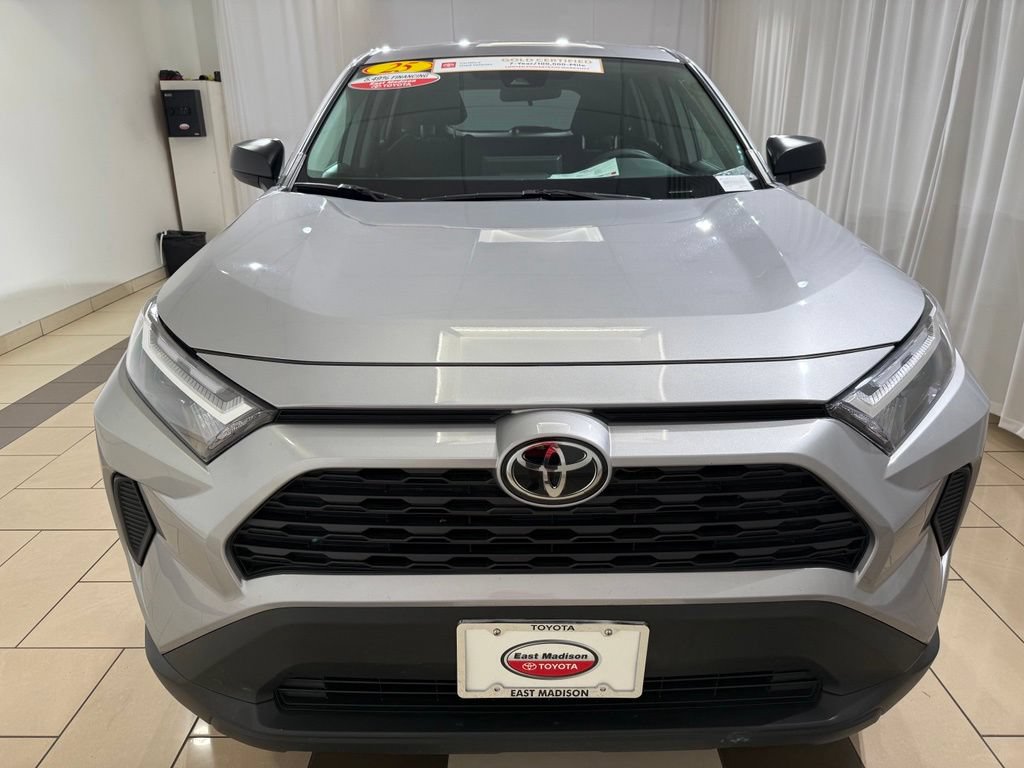 Certified 2025 Toyota RAV4 LE AWD/4WD image 8