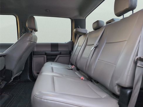 Used 2018 Ford F250 XL w/ Power Equipment Group image 29