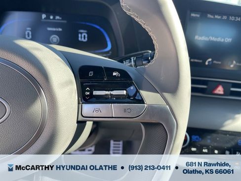 Certified 2025 Hyundai Elantra Sport FWD image 23