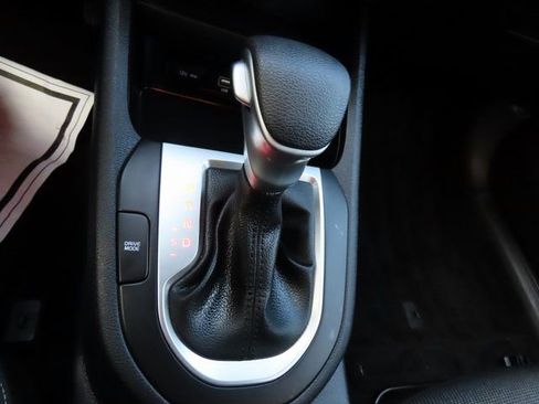 Used 2024 Kia Forte LXS image 27