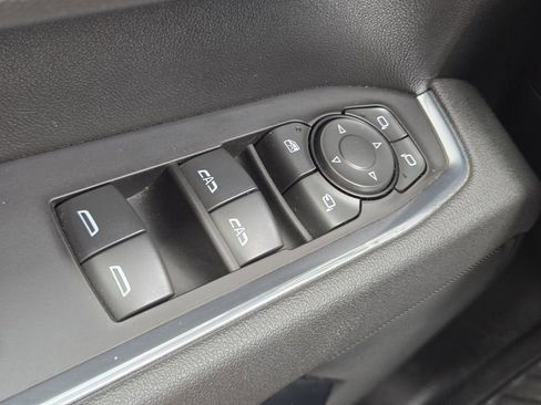 Used 2025 GMC Sierra 1500 SLT RWD image 30