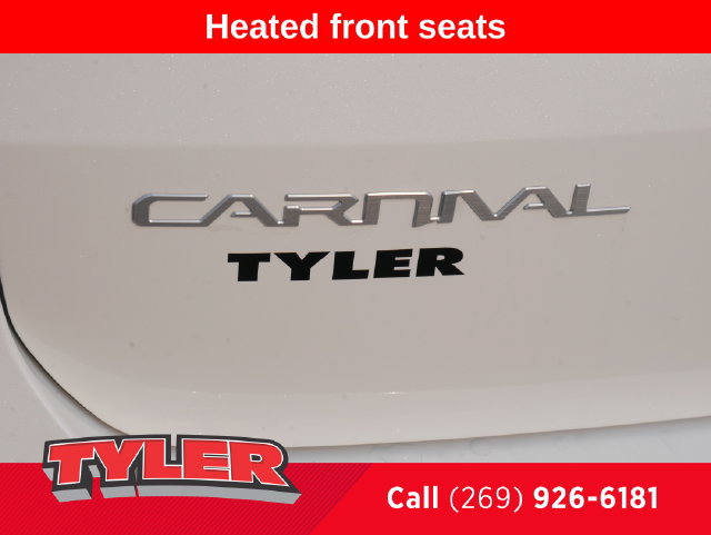 Used 2024 Kia Carnival EX FWD image 13