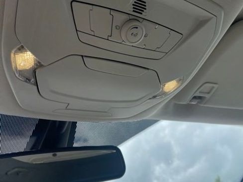 Used 2015 Ford Escape Titanium w/ Equipment Group 301A AWD/4WD image 17