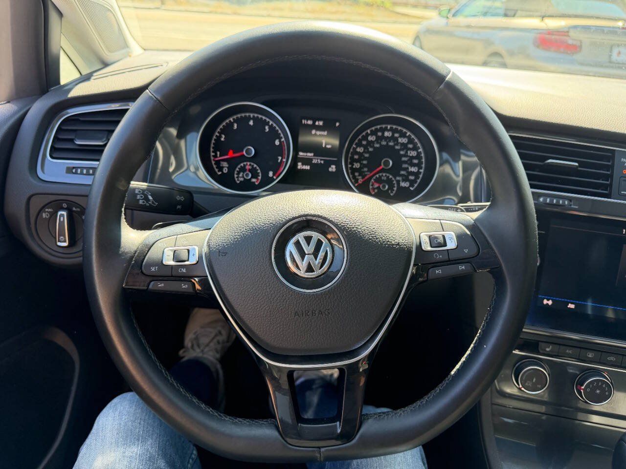 Used 2018 Volkswagen Golf SE FWD image 30