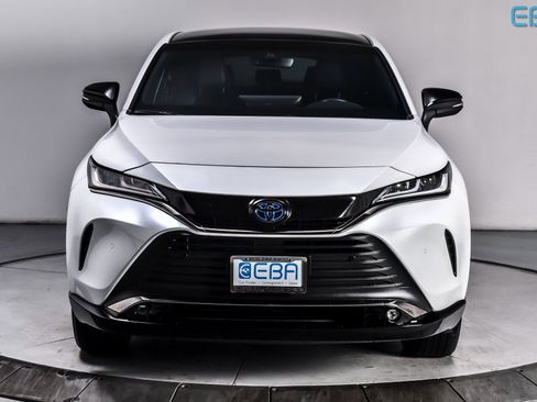 Used 2024 Toyota Venza Nightshade image 8