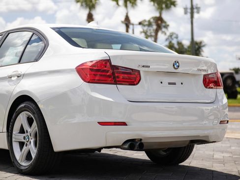 Used 2013 BMW 328i xDrive Sedan AWD/4WD image 10