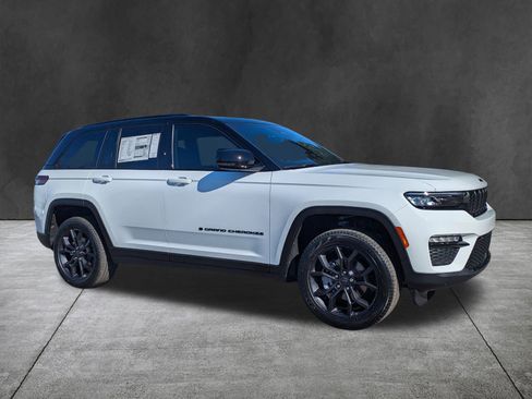 New 2025 Jeep Grand Cherokee Limited image 2