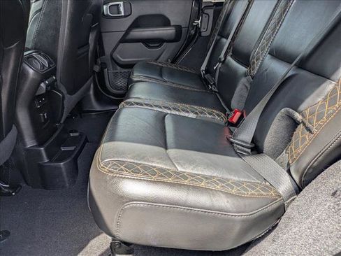 Used 2020 Jeep Wrangler Unlimited Sahara AWD/4WD image 18
