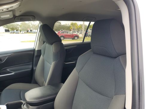 Certified 2023 Toyota RAV4 LE image 17