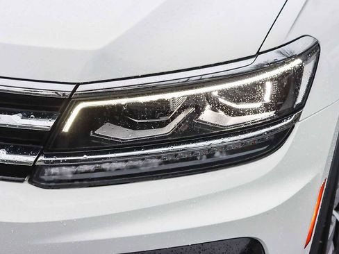 Used 2019 Volkswagen Tiguan SEL Premium R-Line image 7