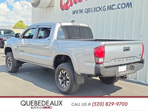 Used 2021 Toyota Tacoma SR5 RWD image 5