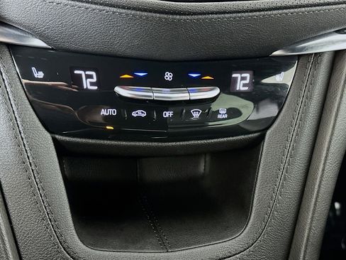Used 2024 Cadillac XT6 Luxury AWD/4WD image 15