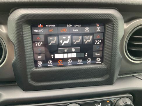 Used 2022 Jeep Wrangler Unlimited Sport image 35