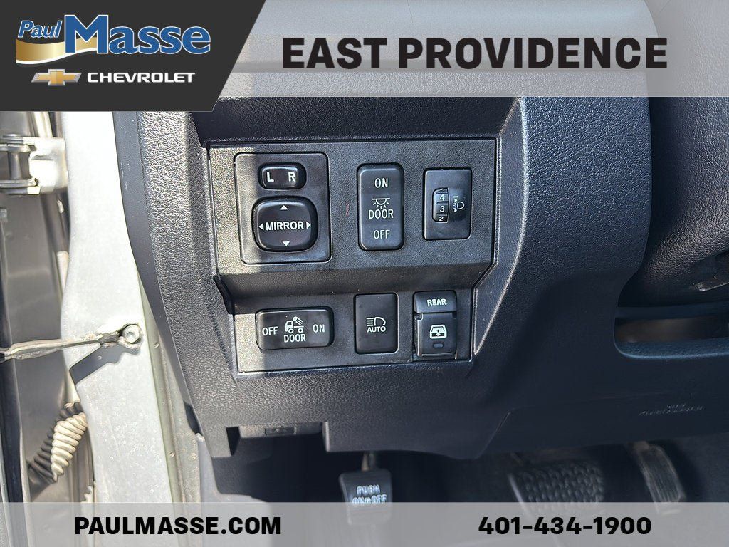 Used 2018 Toyota Tundra SR5 w/ TRD Off Road Package AWD/4WD image 11