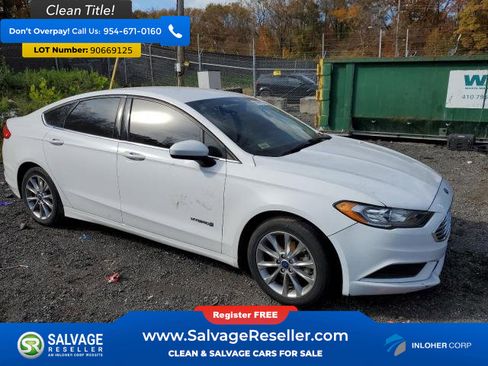 Used 2017 Ford Fusion SE image 5