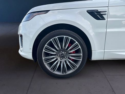 Used 2018 Land Rover Range Rover Sport HSE Dynamic image 9