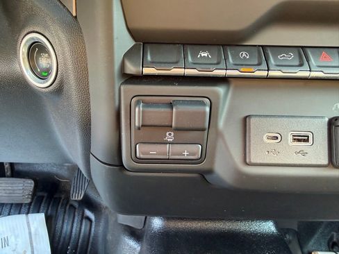 Used 2023 GMC Sierra 1500 Pro w/ Pro Value Package image 23