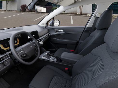 New 2026 Kia Sportage LX image 17