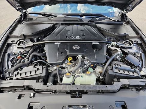 Used 2025 Nissan Z Performance w/ Floor Mat Package RWD image 28