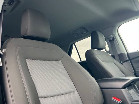 Used 2022 Ford Explorer XLT RWD image 20