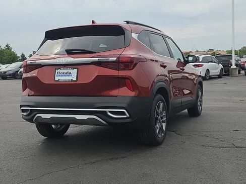 Used 2023 Kia Seltos S w/ Navigation Package FWD image 8