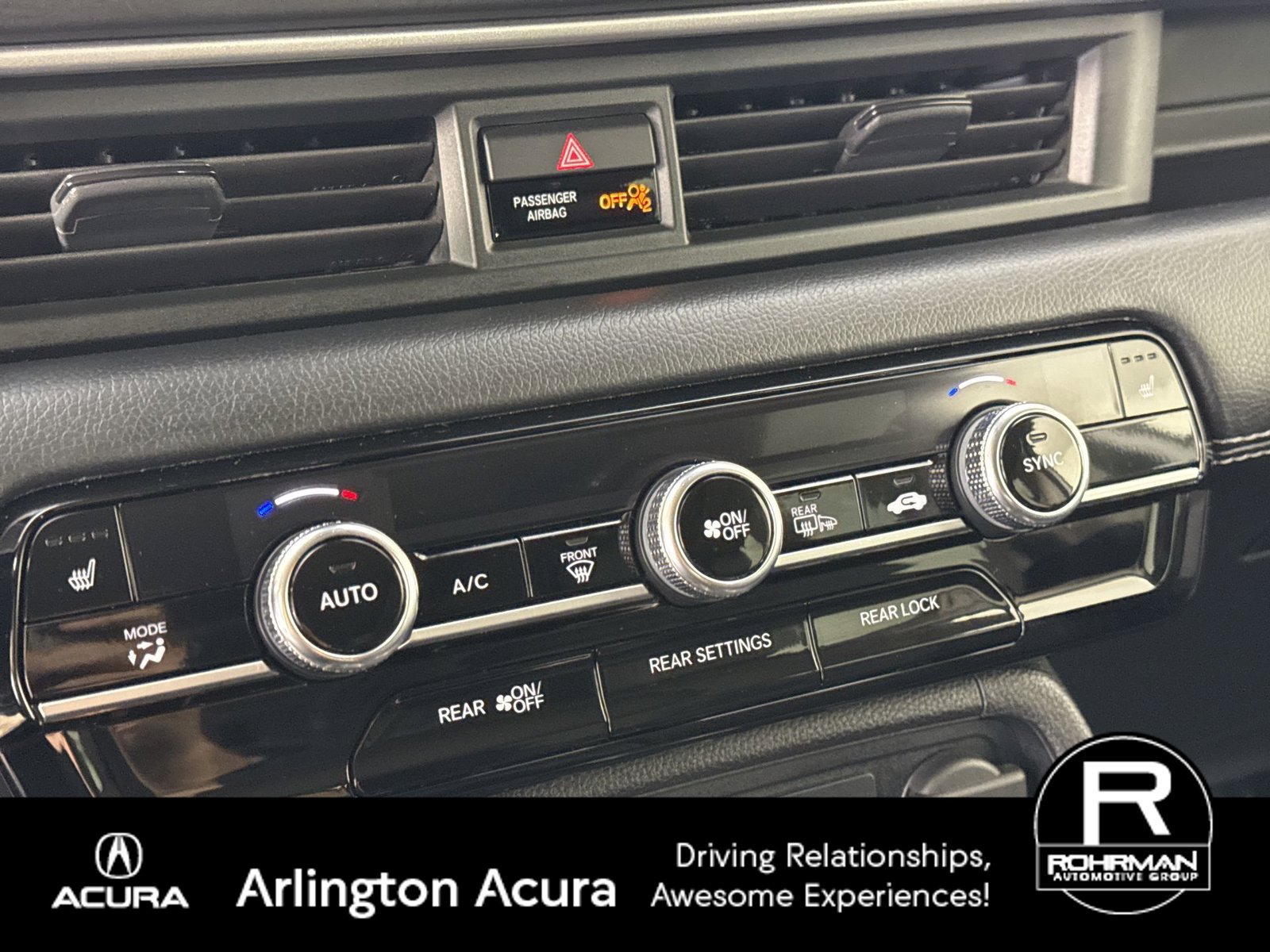 Used 2023 Honda Pilot Touring image 9