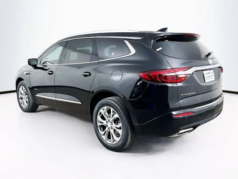 Used 2021 Buick Enclave Avenir w/ Avenir Technology Package FWD image 4