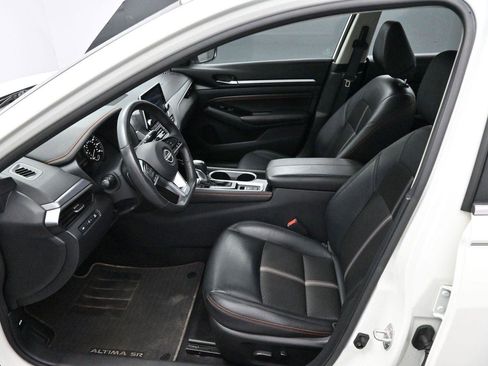 Used 2023 Nissan Altima 2.5 SR AWD/4WD image 11